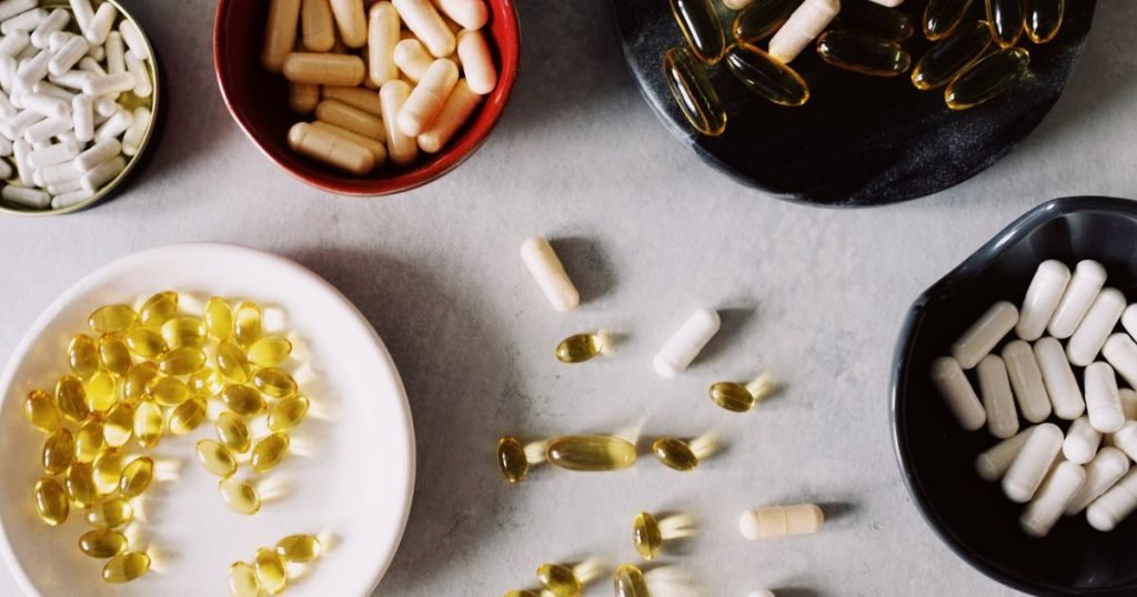 Essential vitamins and supplements for oily skin_2