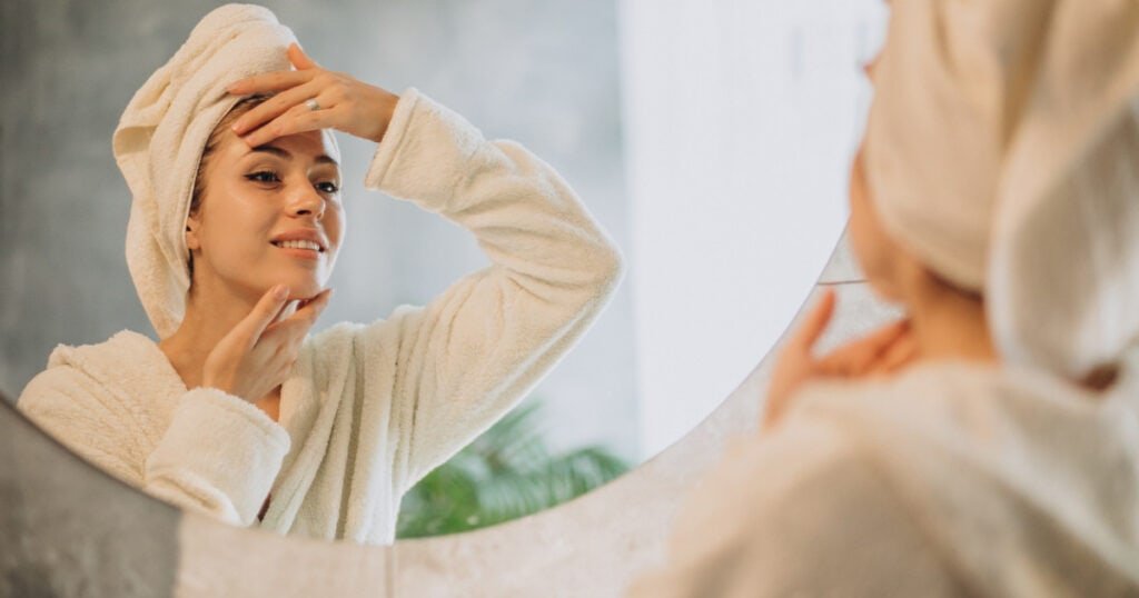 The Skincare Mystery Solved: The Correct Order of Cleanser and Face Wash_1
